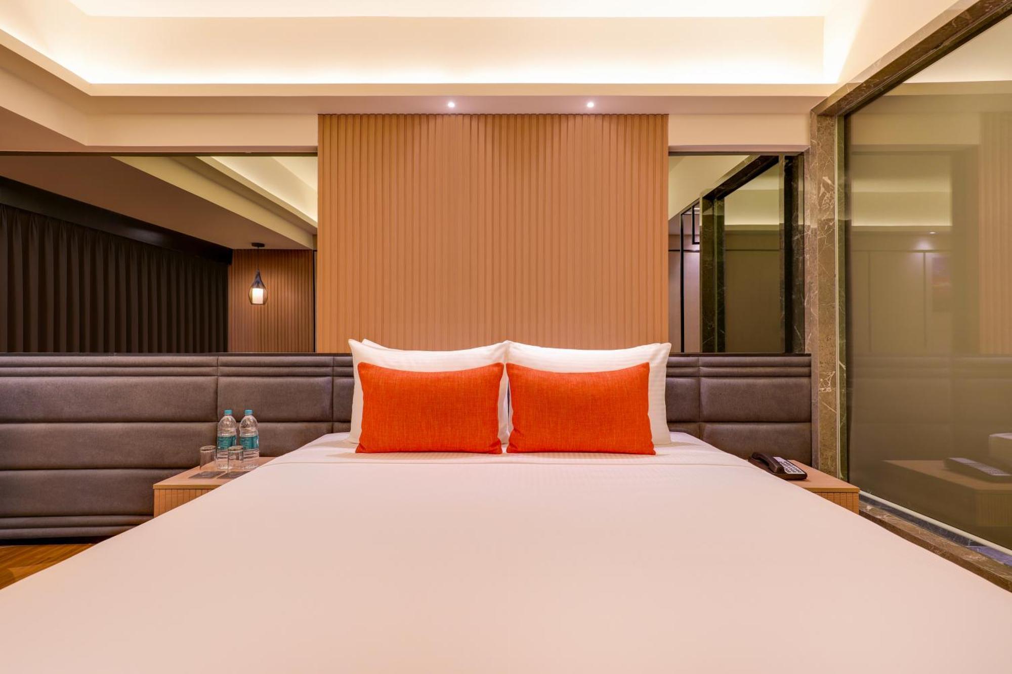Lemon Tree Premier, Malad, Mumbai, Mumbai
